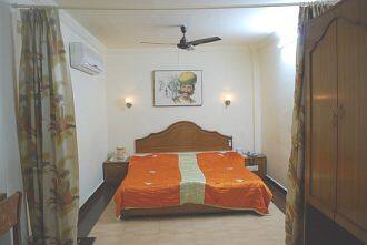 Poonam Lodge, Jagdalpur 1